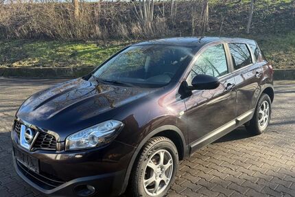 Nissan Qashqai 240.881 km 3.999 &euro; München 81243
