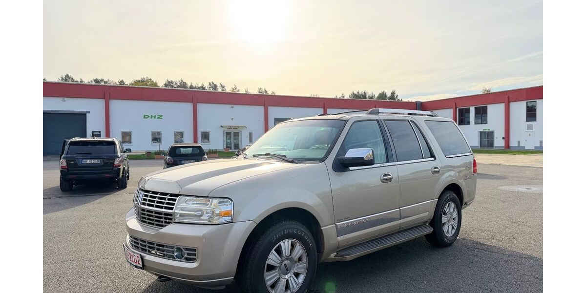Lincoln Navigator 259.000 km 8.700 &euro; Velten 16727