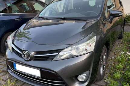 Toyota Verso 147.000 km 9.990 &euro; Hanau, Brüder-Grimm-Stadt 63452