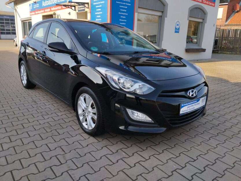 Hyundai i30 171.733 km 6.999 € Jade 26349