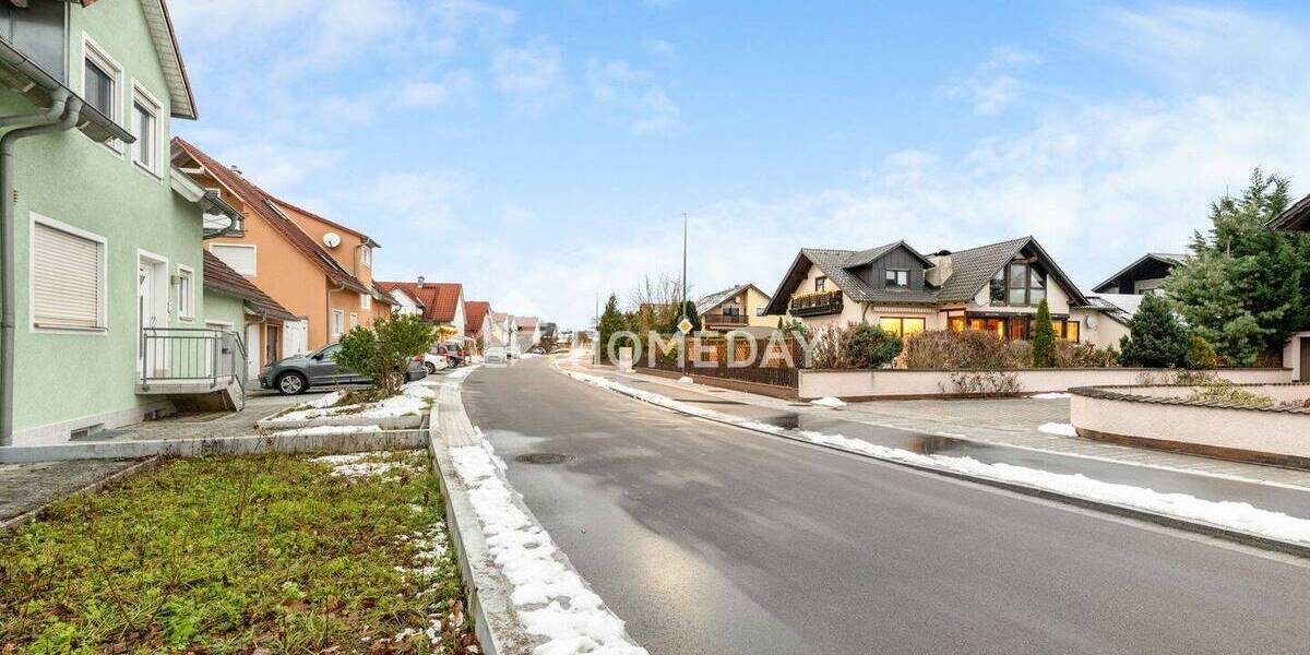 Doppelhaushälfte Teublitz - 6 Zimmer, 140 m&sup2;, 489.000&euro; | Angebot:26065450