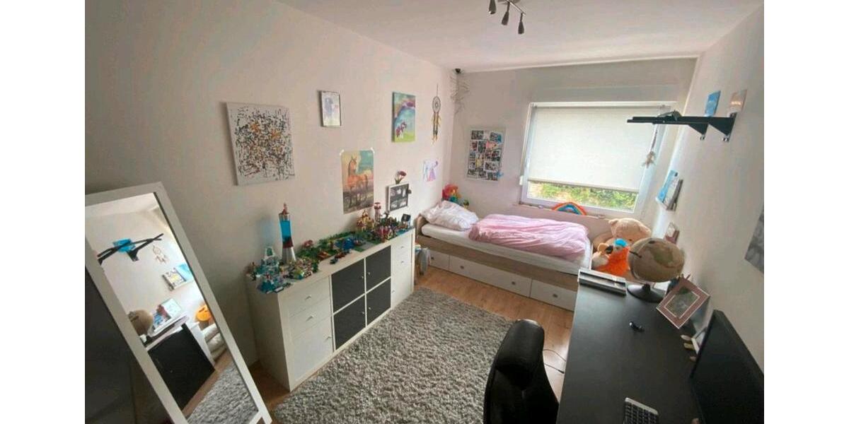 Etagenwohnung Duisburg Angerhausen - 3.5 Zimmer, 70 m&sup2;, 211.000&euro; | Angebot:26313053