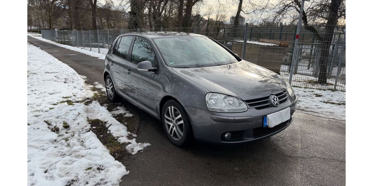 VW Golf 185.000 km 4.400 &euro; Heilbronn 74078
