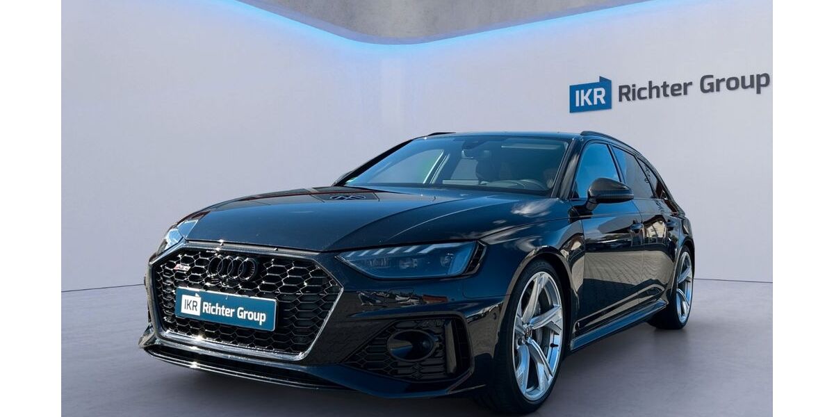 Audi RS4 29.990 km 76.990 &euro; Lauchhammer-West 01979