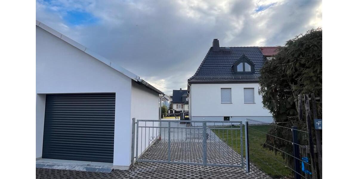 Doppelhaushälfte Zwickau - 3 Zimmer, 95 m&sup2;, 1.950&euro; | Angebot:24817007