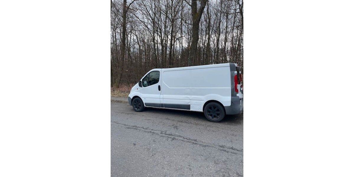 Opel Vivaro 87.000 km 7.499 &euro; Neunkirchen 57290
