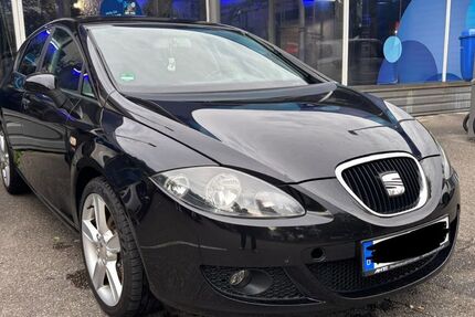 Seat Leon 180.564 km 3.800 &euro; München 81241