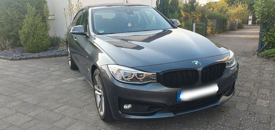 320 Gran Turismo