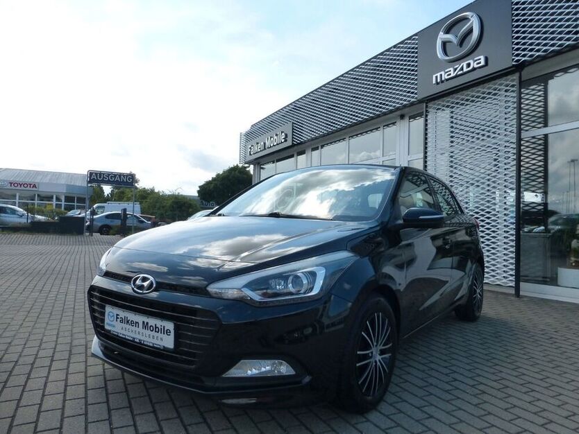 i20