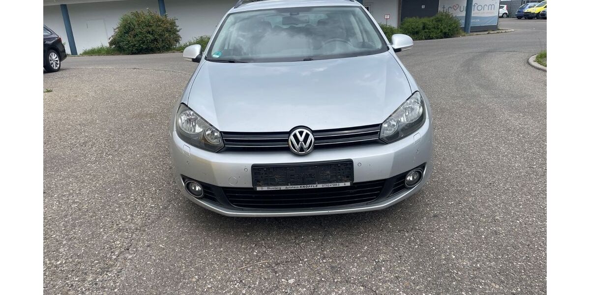 VW Golf 216.000 km 2.750 &euro; Trossingen 78647
