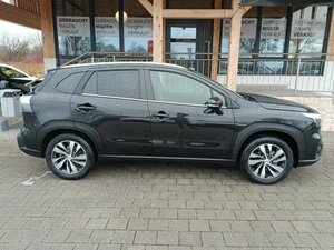 Suzuki S-CROSS 1.5 COMF.+ALLGRIP AGS Comfort+ 2.000 km 25.490 &euro; Höhenkirchen-Siegertsbrun 85635