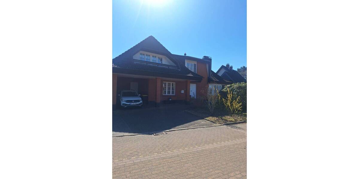 Einfamilienhaus Bad Oldesloe - 5 Zimmer, 180 m&sup2;, 1.655&euro; | Angebot:26417352