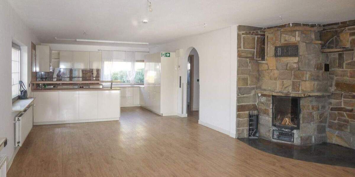 Etagenwohnung Engelskirchen Schnellenbach - 5 Zimmer, 200 m&sup2;, 1.850&euro; | Angebot:26656736
