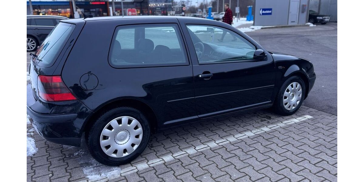 VW Golf 313.000 km 1.700 &euro; Diepholz 49356