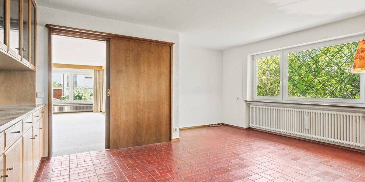 Einfamilienhaus Singen (Hohentwiel) Singen - 6 Zimmer, 235 m&sup2;, 695.000&euro; | Angebot:26835277