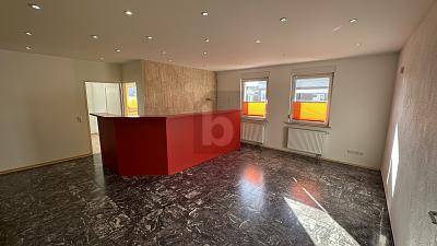 MODERNISIERT, FLEXIBEL NUTZBAR UND ENERGIEEFFIZIENT - Gewerbeobjekt Denzlingen | Angebot:25213872