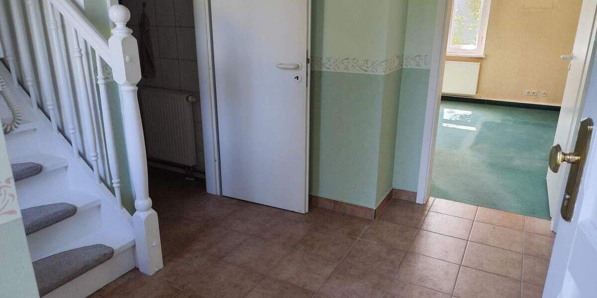 Einfamilienhaus Rothenburg Bremenhain - 7 Zimmer, 290 m&sup2;, 250.000&euro; | Angebot:25727957