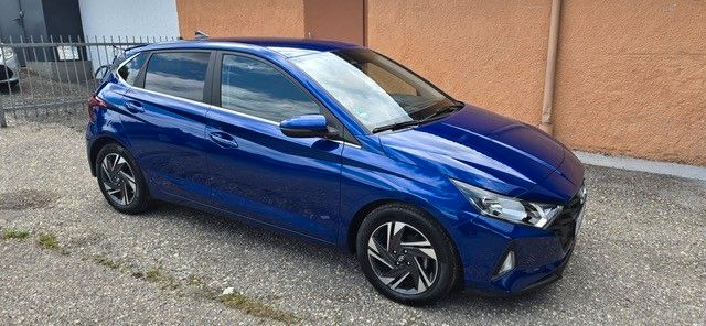 i20