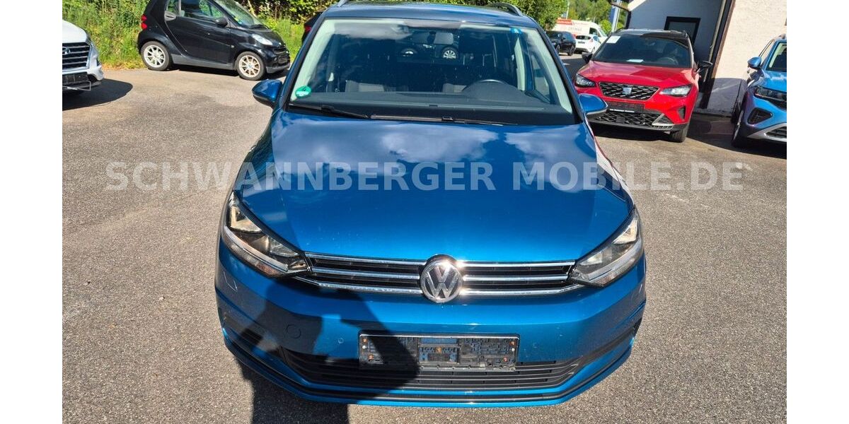 VW Touran 111.200 km 12.999 &euro; Deggendorf 94469