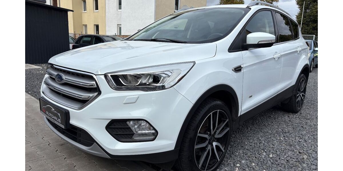 Ford Kuga 82.000 km 9.490 &euro; Eisenach 99817