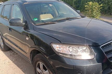 Hyundai SANTA FE 295.000 km 1.850 &euro; München 81249