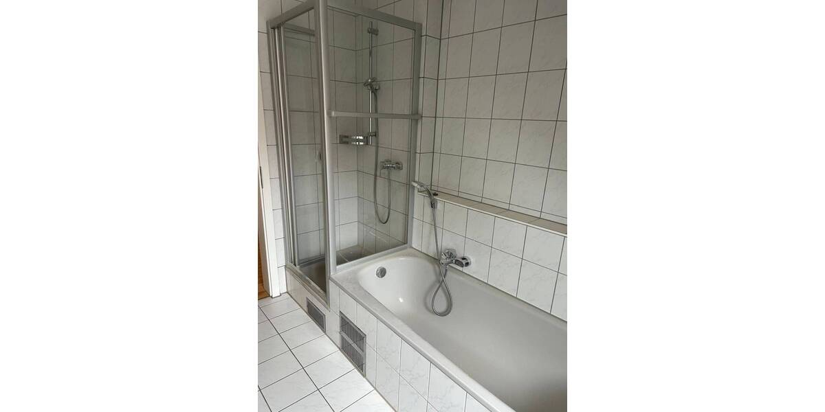 Etagenwohnung Erlangen Alterlangen - 2 Zimmer, 74 m&sup2;, 1.270&euro; | Angebot:26377668