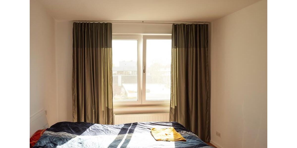 Etagenwohnung Düsseldorf Düsseltal - 2 Zimmer, 70 m&sup2;, 1.499&euro; | Angebot:26679382