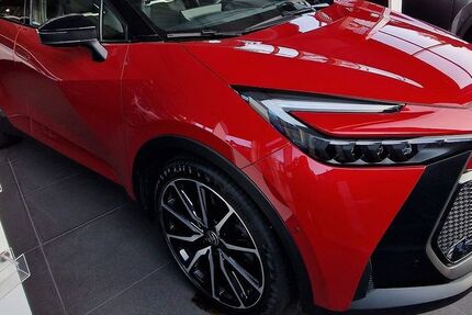 Toyota C-HR 13.112 km 31.050 € Oberhausen 46045