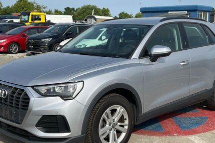 Audi Q3 186.000 km 15.700 &euro; Mittenwalde 15749