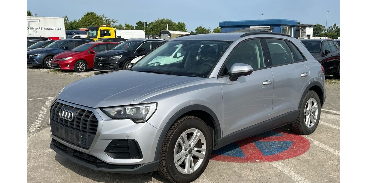 Audi Q3 186.000 km 15.700 &euro; Mittenwalde 15749