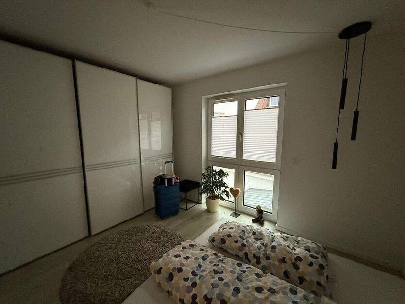 helle 3-Zi- Wohnung 1.OG mit großzügigem Balkon und Stellplatz 3 zimmer