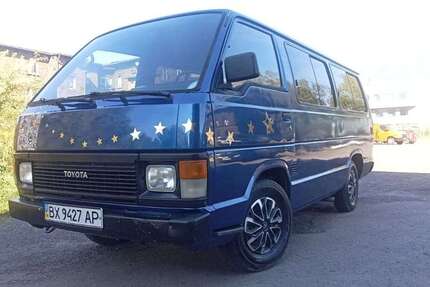 Toyota Hiace 325.300 km 7.800 &euro; Schwarzenbek 21493
