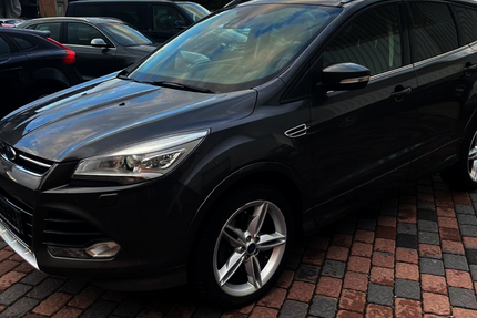 Ford Kuga 219.000 km 8.680 &euro; Barsbüttel 22885