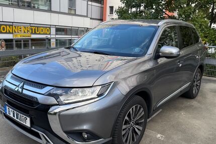 Mitsubishi Outlander 107.000 km 17.500 &euro; Berlin 10369