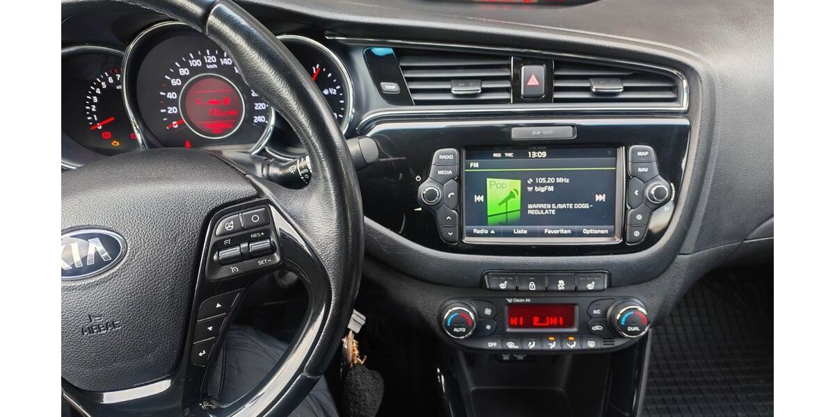 Kia ceed / Ceed 130.000 km 8.900 &euro; P 75181