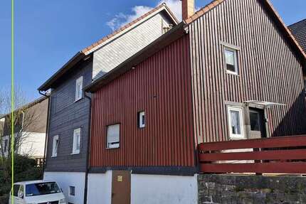 Haus Wiehl / Bielstein Bielstein - 9 Zimmer, 231 m&sup2;, 383.000&euro; | Angebot:25312214