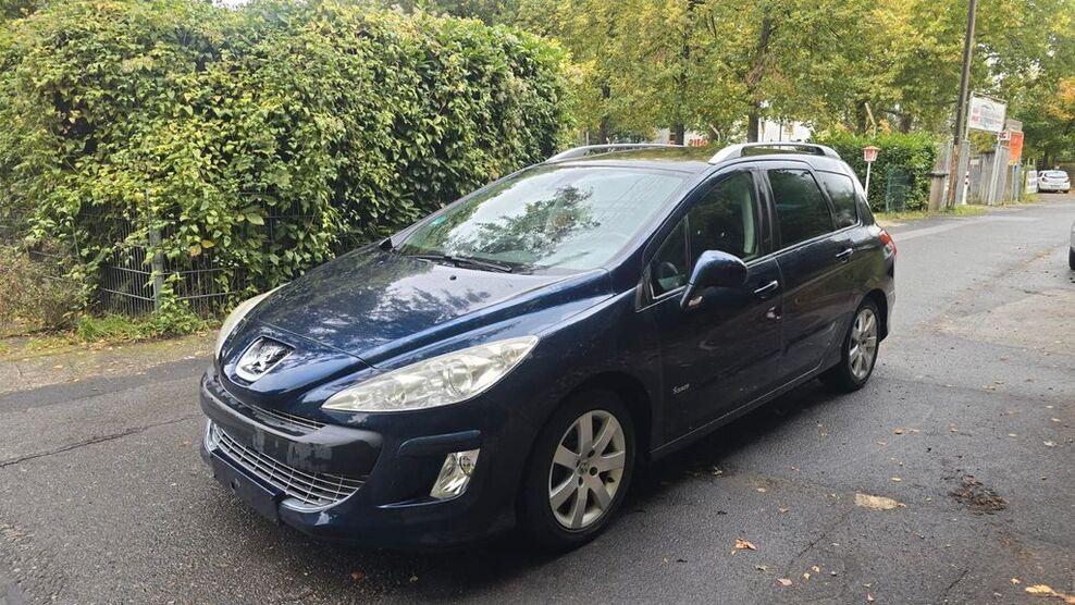 Peugeot 308 178.000 km 3.599 € Wiesbaden 65203