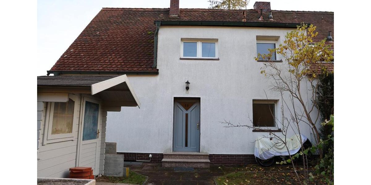 Doppelhaushälfte Nürnberg Falkenheim - 5 Zimmer, 100 m&sup2;, 1.400&euro; | Angebot:24820201