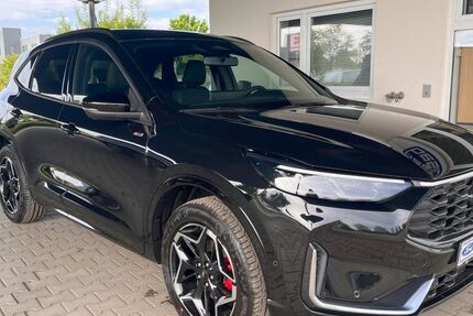 Ford Kuga 9.800 km 40.990 € Glauchau 08371