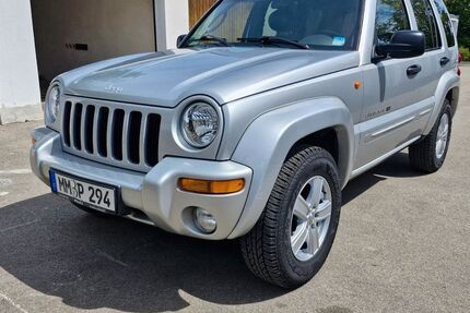 Jeep Cherokee 104.000 km 8.100 &euro; Memmingen 87700