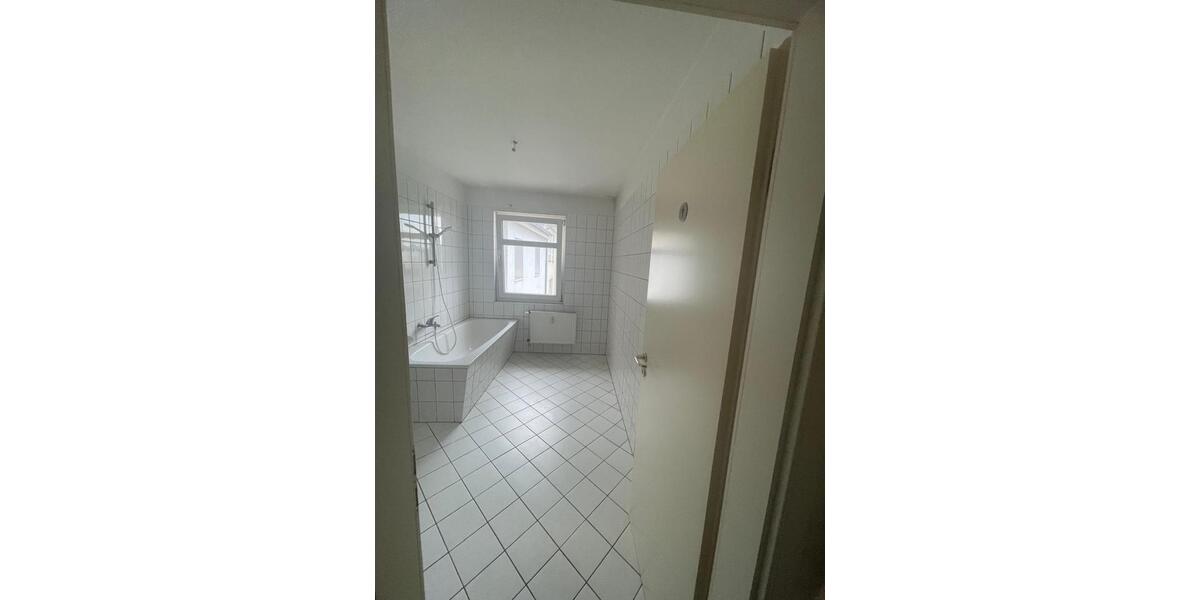 Dachgeschoßwohnung Magdeburg Leipziger Straße - 2 Zimmer, 52 m&sup2;, 75.000&euro; | Angebot:26060704