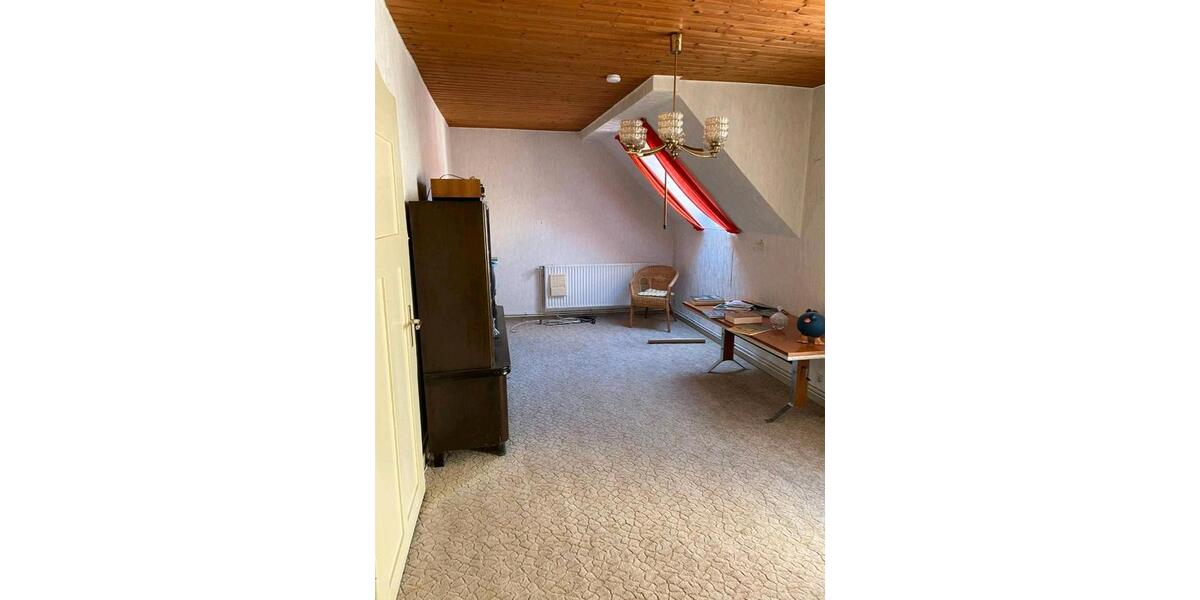 Einfamilienhaus Uetze - 7 Zimmer, 150 m&sup2;, 229.000&euro; | Angebot:26619953