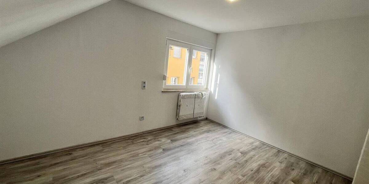 Mehrfamilienhaus, Wohnhaus Hardheim - 6 Zimmer, 180 m&sup2;, 385.000&euro; | Angebot:25706815