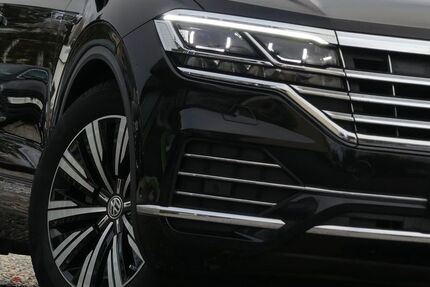 VW Touareg 77.000 km 39.950 € Regensburg 93059