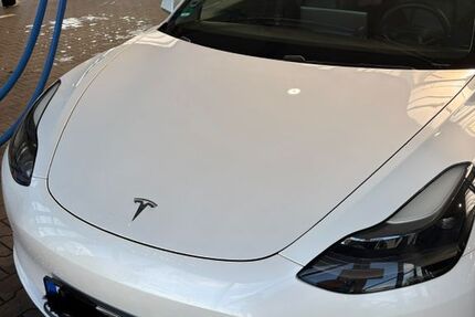 Tesla Model 3 107.000 km 21.200 &euro; Bremen 28779