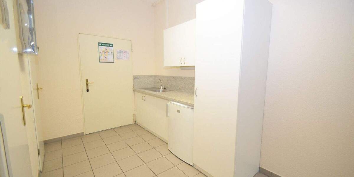 Gewerbeobjekt Bornheim Dersdorf - 3 Zimmer, 93 m&sup2;, 1.000&euro; | Angebot:25475925