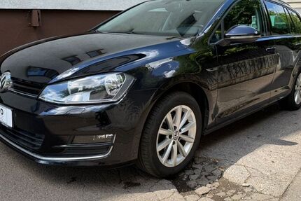 VW Golf 124.000 km 11.990 &euro; Neu-Ulm (Pfuhl) 89233