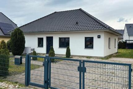 Haus Velten - 4 Zimmer, 100 m&sup2;, 2.400&euro; | Angebot:26125372