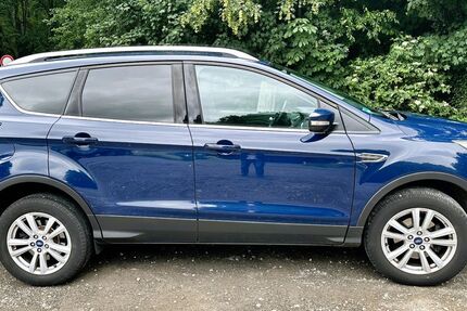 Ford Kuga 63.000 km 10.700 &euro; Kreuzau 52372