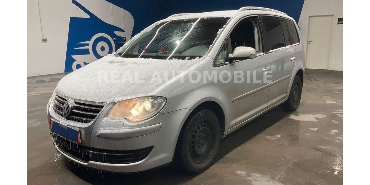 VW Touran 166.000 km 5.800 &euro; Frankfurt am Main 65933